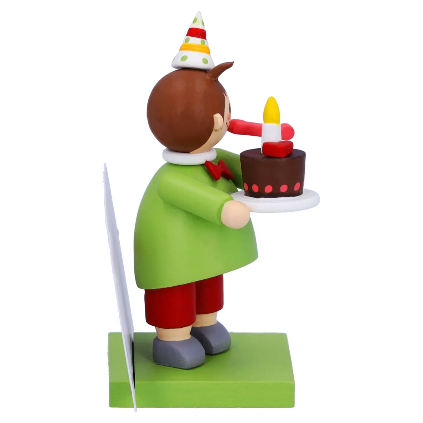 Junge mit Torte "Herzlichen Glückwunsch"