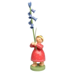 Mädchen mit Hasenglöckchen